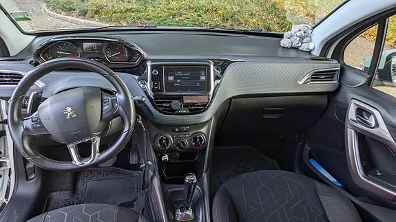 Peugeot 2008 2016 photo 5