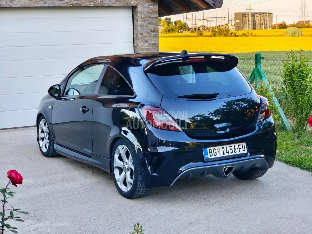 Opel Corsa D 2010 photo 4