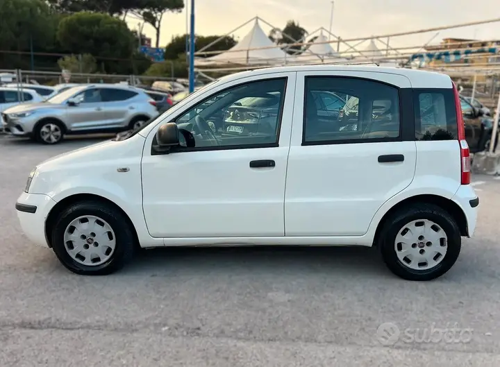 Fiat Panda 2011 photo 2