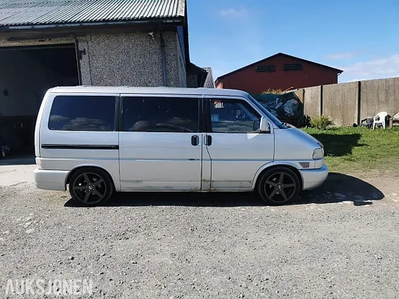 Volkswagen Caravelle 2003 photo 3