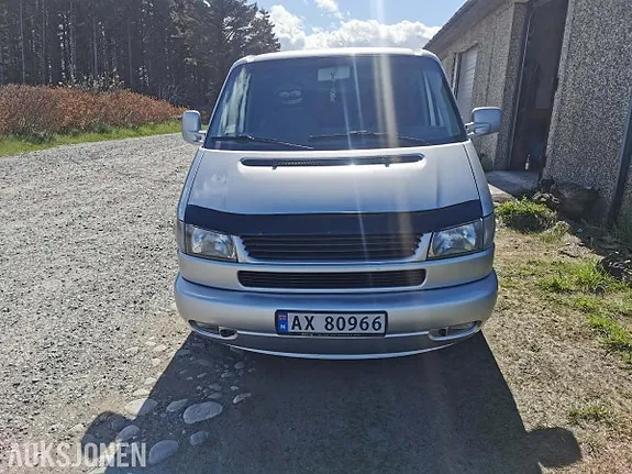 Volkswagen Caravelle 2003 photo 2
