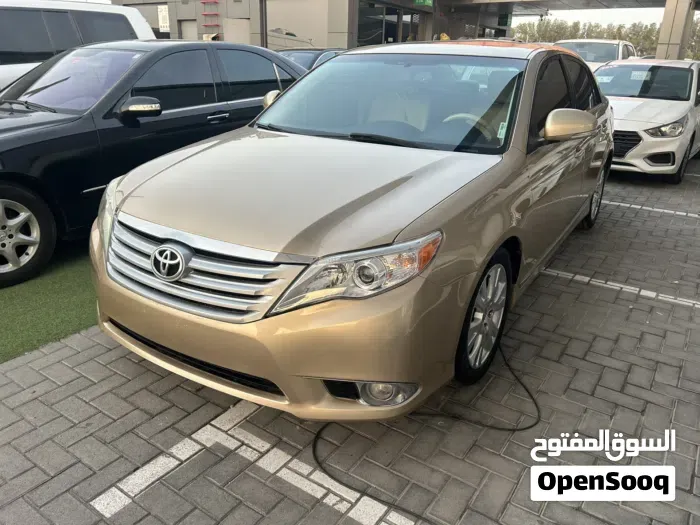 Toyota Avalon 2011 photo 2
