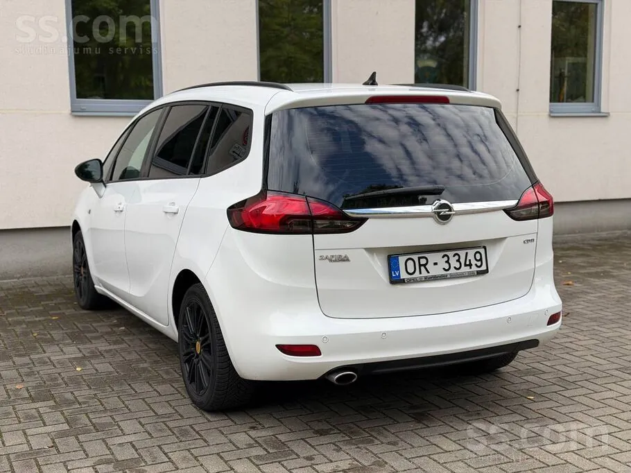 Opel Zafira 2013 photo 4