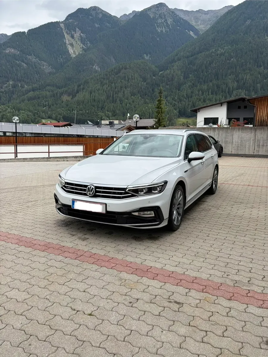 Volkswagen Passat 2020 photo 2