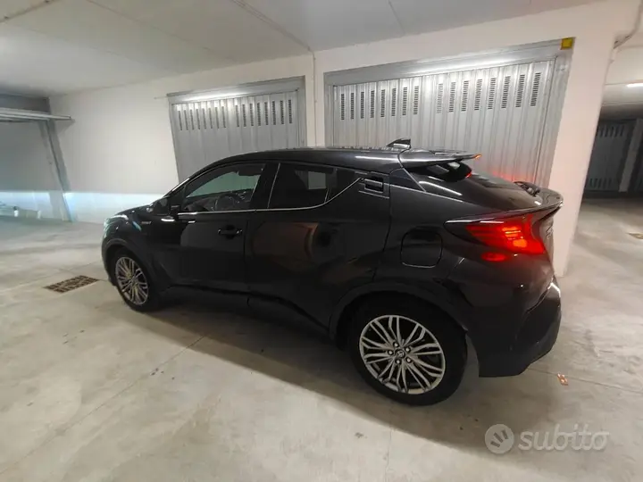 Toyota C-Hr 2021 photo 2