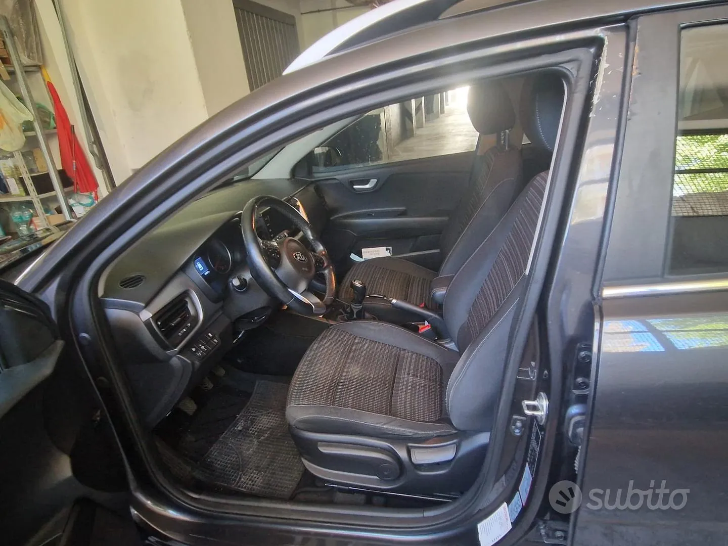 Kia Stonic 2018 photo 5