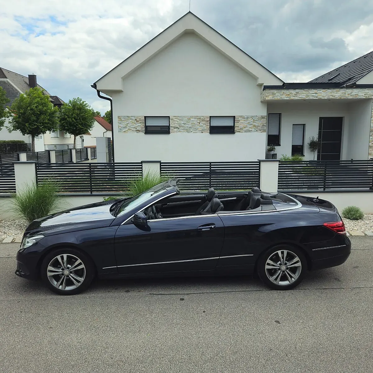 Mercedes-Benz E-Class 2013 photo 3