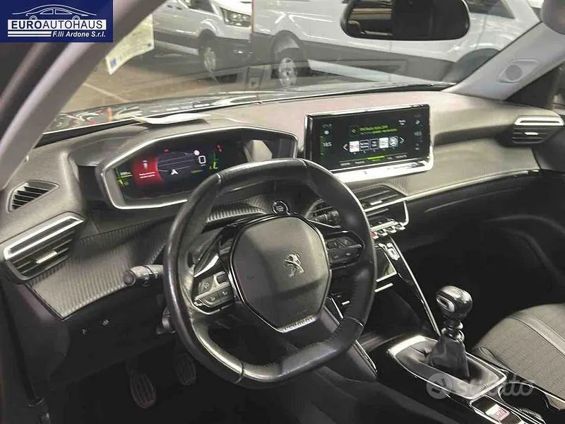 Peugeot 2008 2021 photo 5