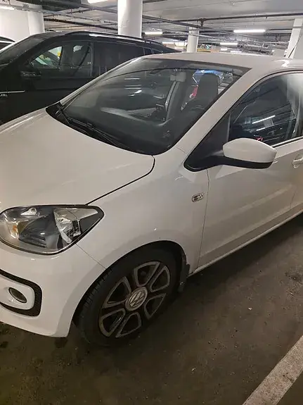 Volkswagen Up 2013 photo 2
