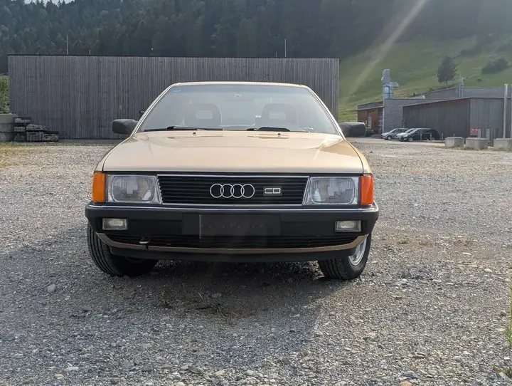 Audi 100 1990 photo 3