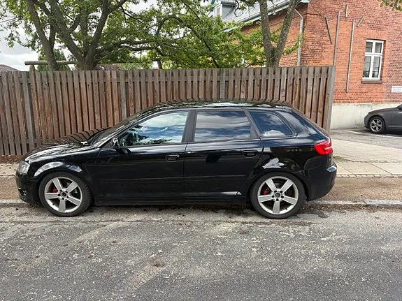 Audi A3 2010 photo 4