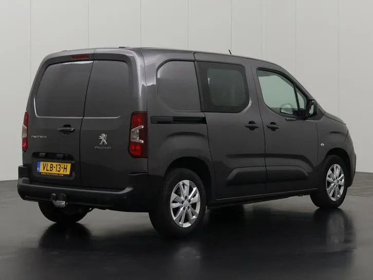 Peugeot Partner 2021 photo 2