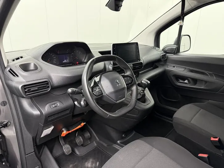 Peugeot Partner 2021 photo 3