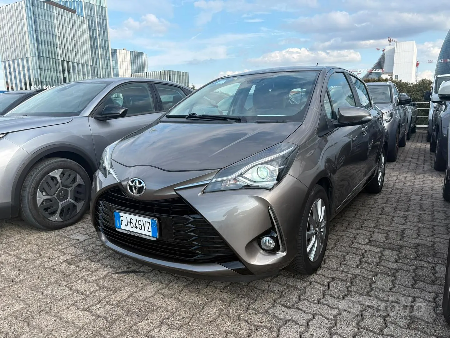 Toyota Yaris 2017 photo 3
