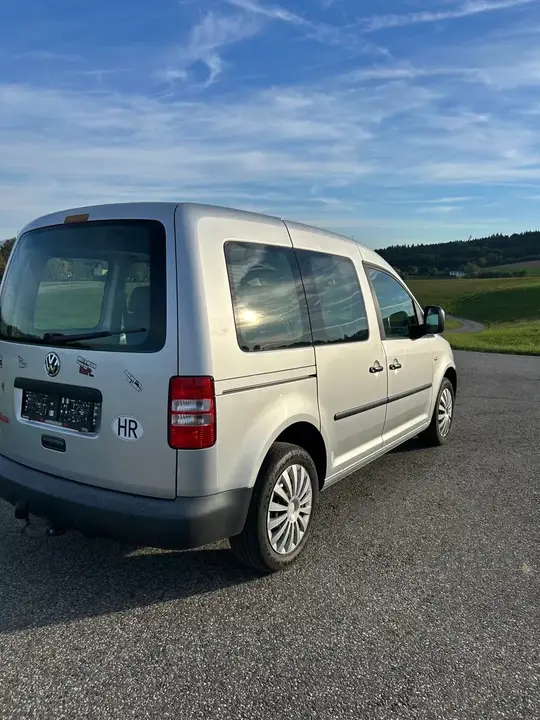 Volkswagen Caddy 2011 photo 3