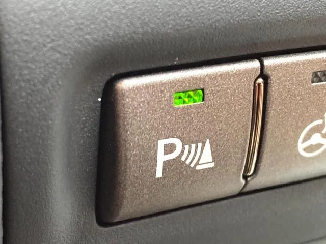 Lexus Ls600H 2010 photo 4