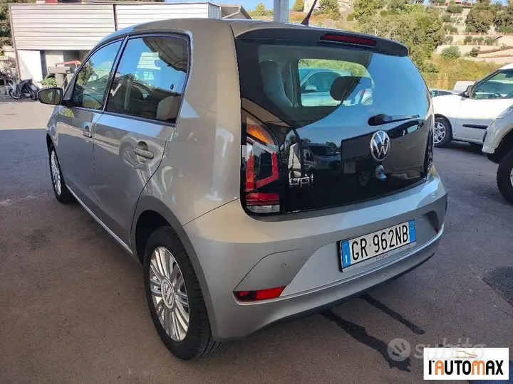 Volkswagen Up 2023 photo 4