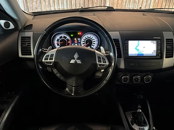 Mitsubishi Outlander 2012 photo 5