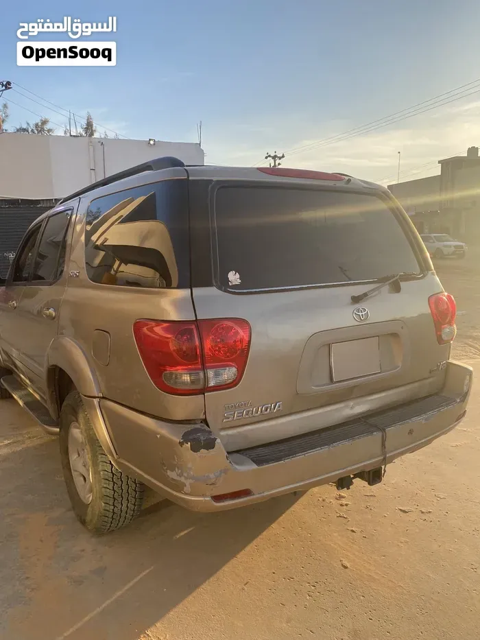 Toyota Sequoia 2006 photo 4