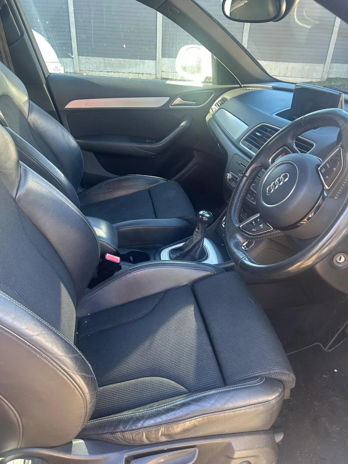 Audi Q3 2012 photo 4