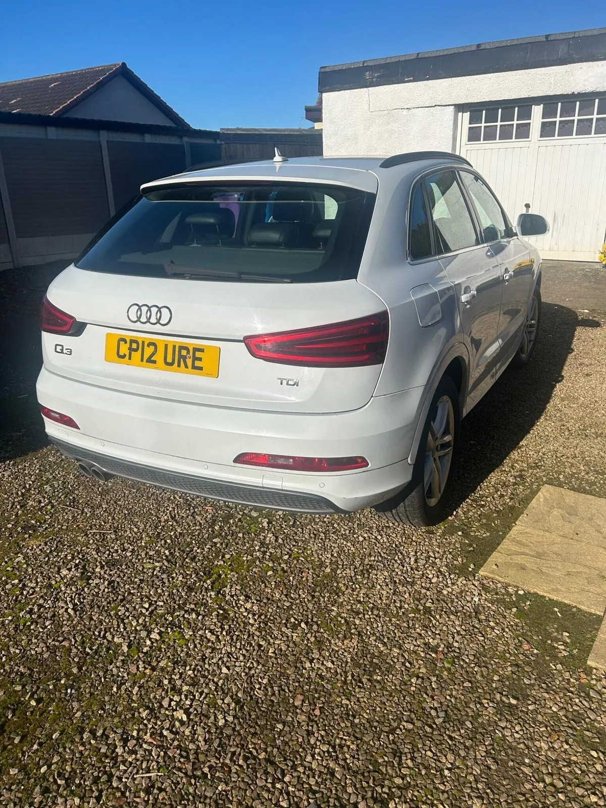 Audi Q3 2012 photo 2