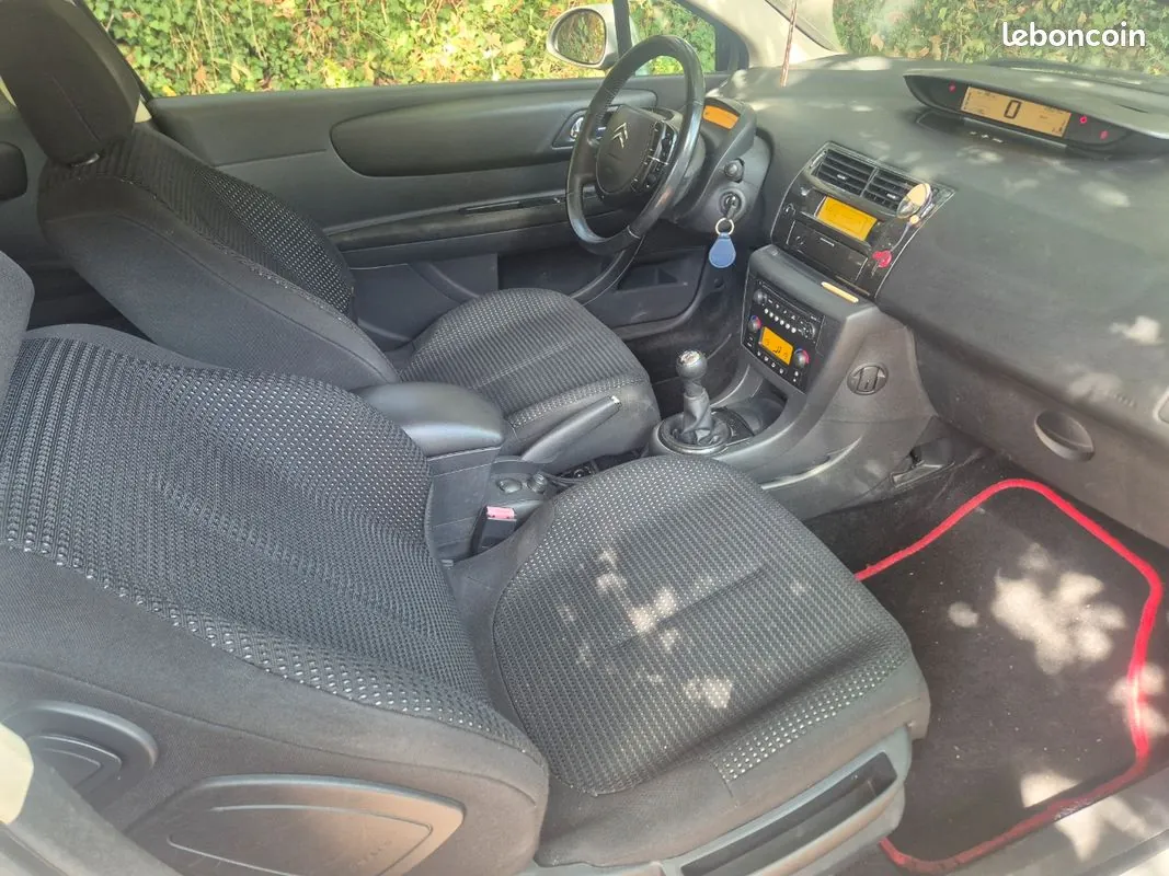 Citroen C4 2006 photo 4
