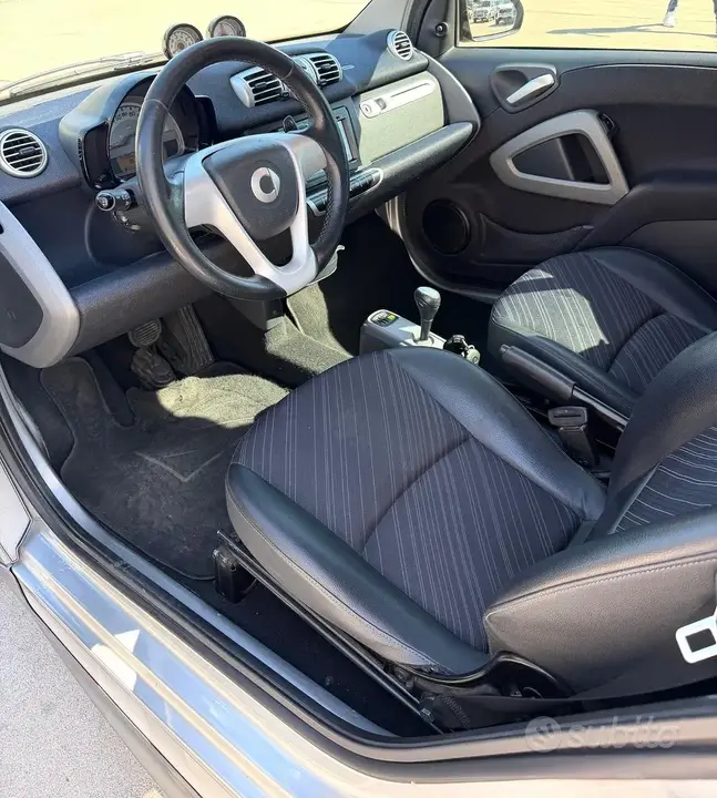 Smart Fortwo 2011 photo 5