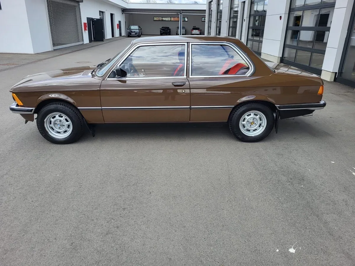 BMW 3 Series 1980 photo 3