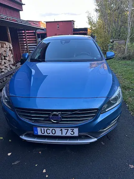 Volvo S60 2015 photo 2