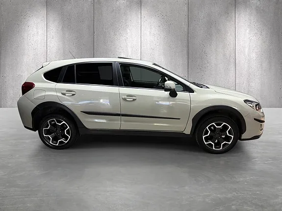 Subaru Xv 2013 photo 4