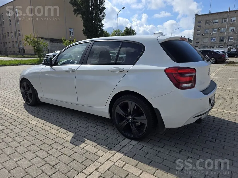 BMW 116D 2012 photo 4