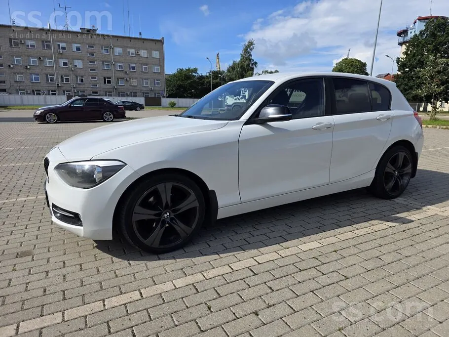 BMW 116D 2012 photo 3