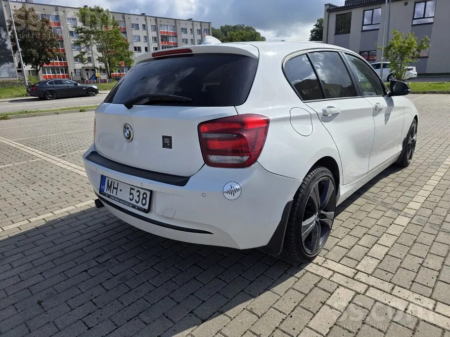 BMW 116D 2012 photo 5