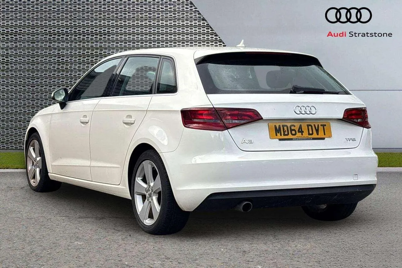 Audi A3 2015 photo 3
