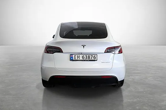 Tesla Model Y 2024 photo 5