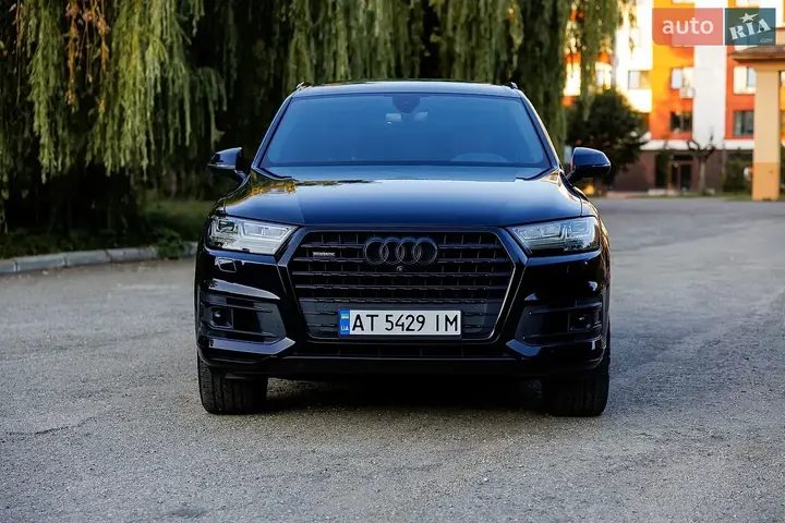 Audi Q7 2016 photo 2