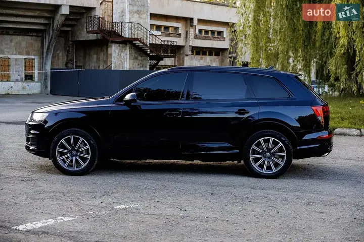 Audi Q7 2016 photo 4