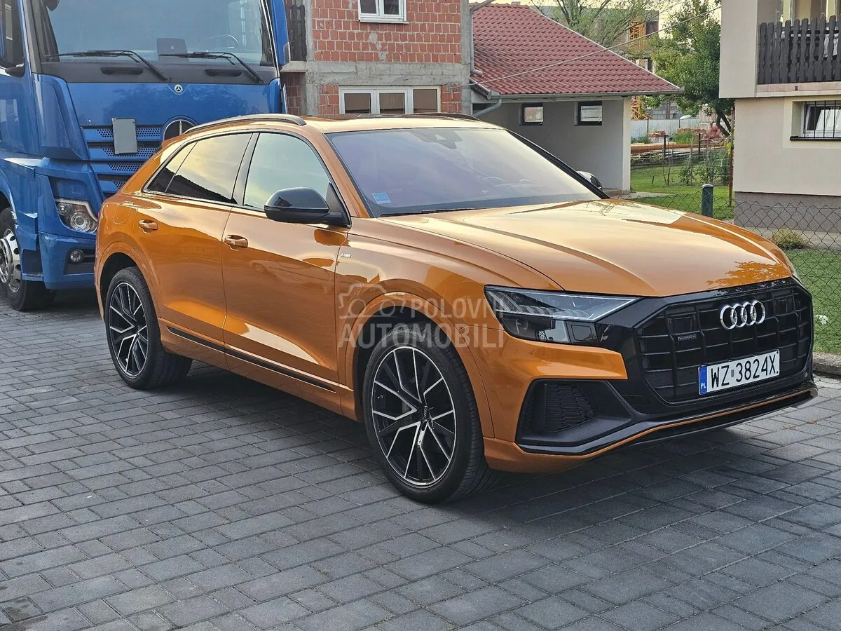 Audi Q8