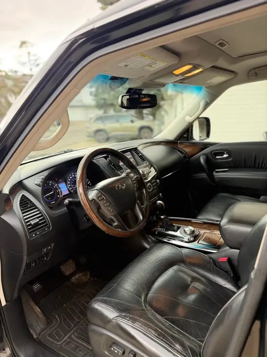Infiniti Qx56 2012 photo 5