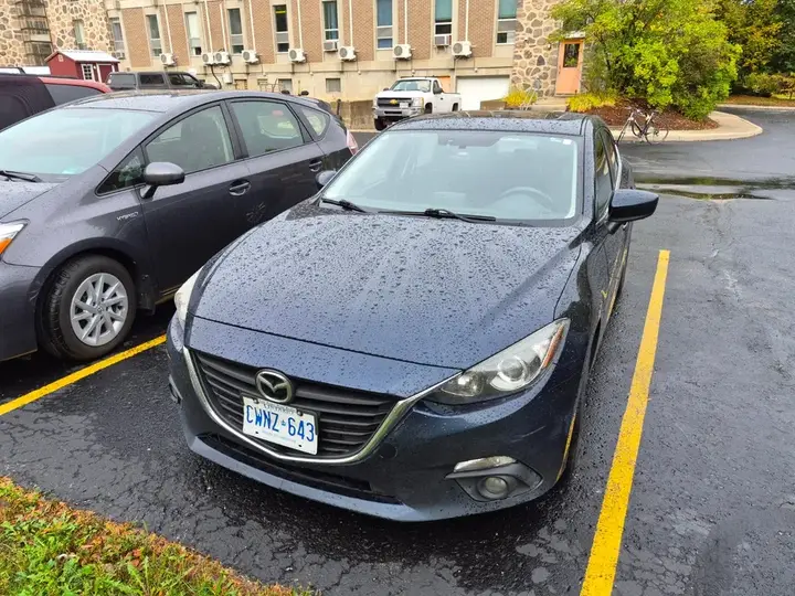 Mazda 3 2014 photo 2