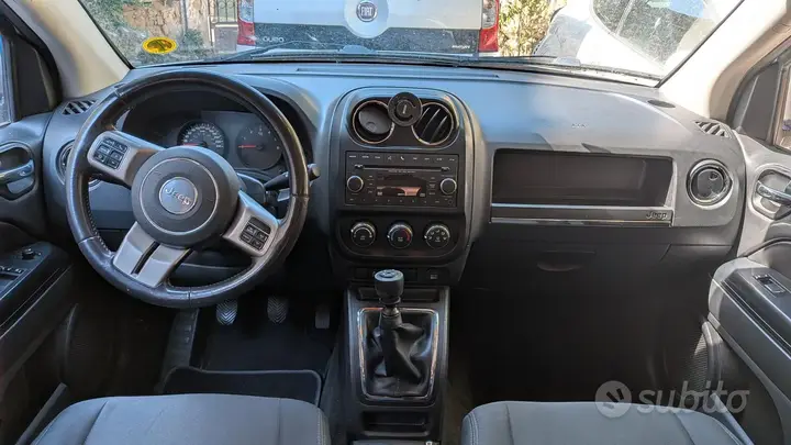 Jeep Compass 2012 photo 4