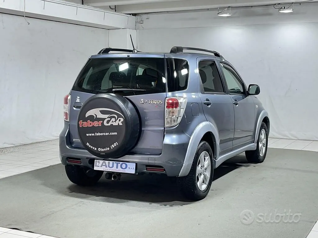 Daihatsu Terios 2010 photo 5
