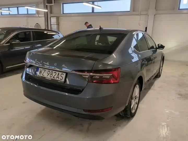 Skoda Superb 2020 photo 4