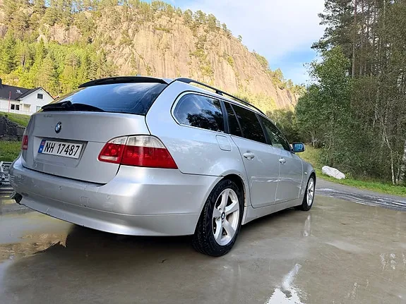 BMW 525D 2004 photo 2