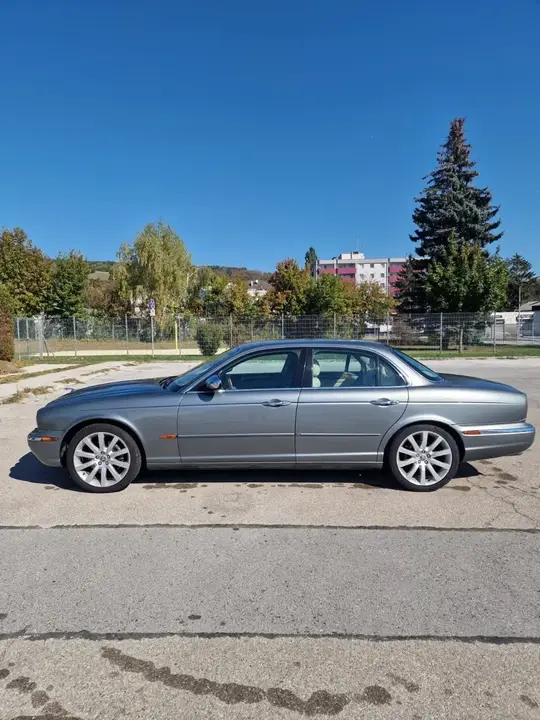 Jaguar Xj 2004 photo 2