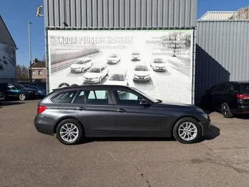 BMW 3 Series 2013 photo 2