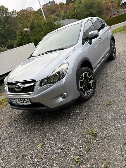 Subaru Xv 2013 photo 2