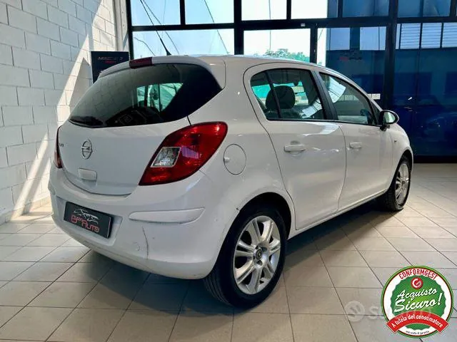 Opel Corsa 2012 photo 4