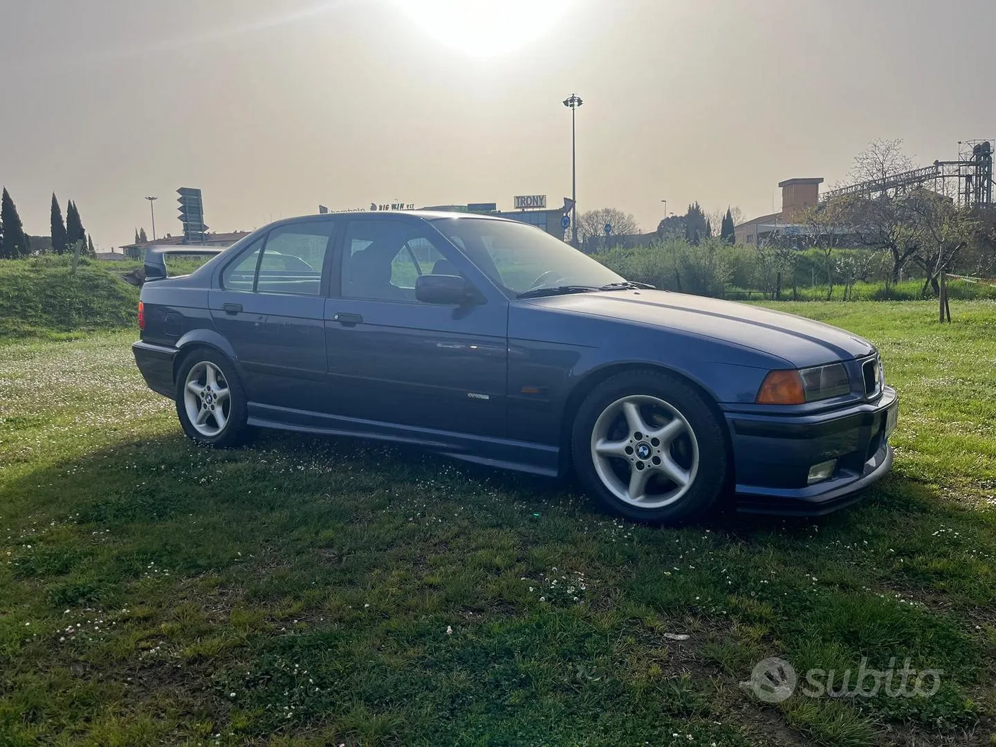 BMW 318I 1994 photo 3