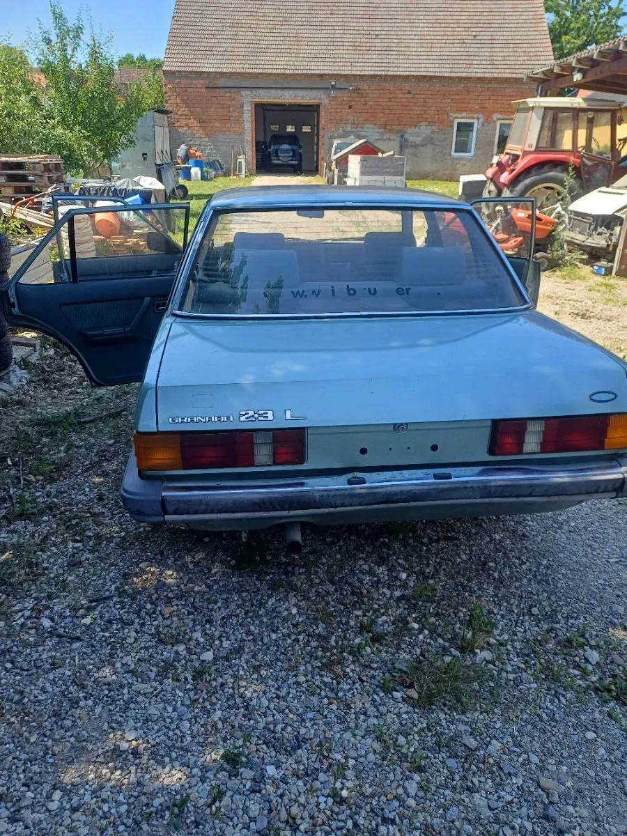Ford Granada 1982 photo 2